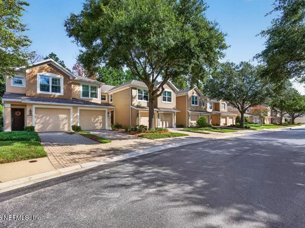 8573 LITTLE SWIFT Circle, Unit 31B, Jacksonville, FL 32256