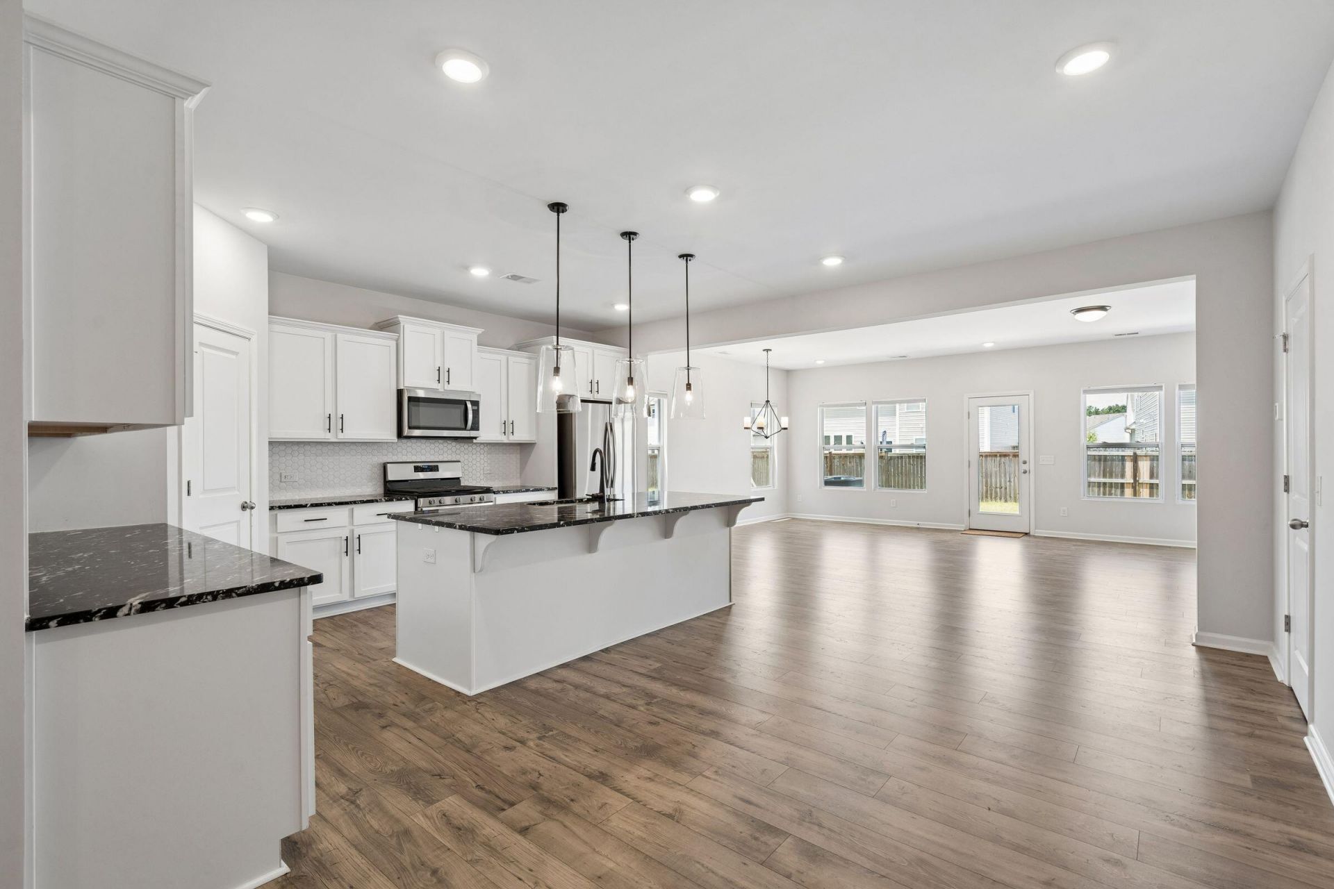 504 Purple Finch Road Photo 10