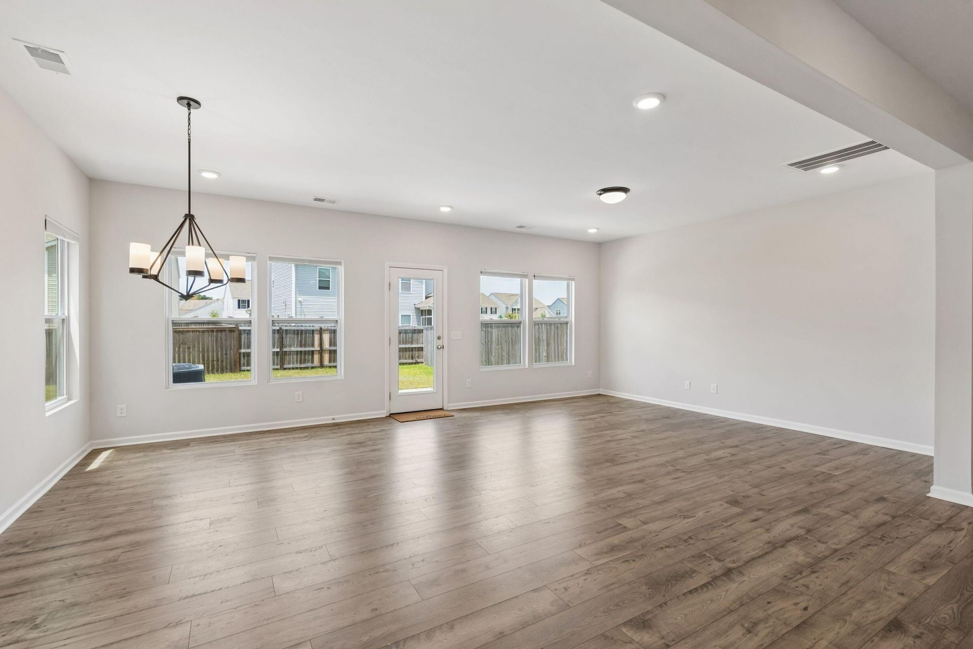 504 Purple Finch Road Photo 14
