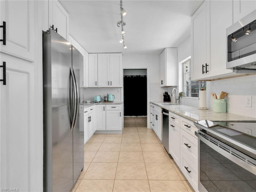 1645 Ardmore Rd , Fort Myers, FL 33901 Photo