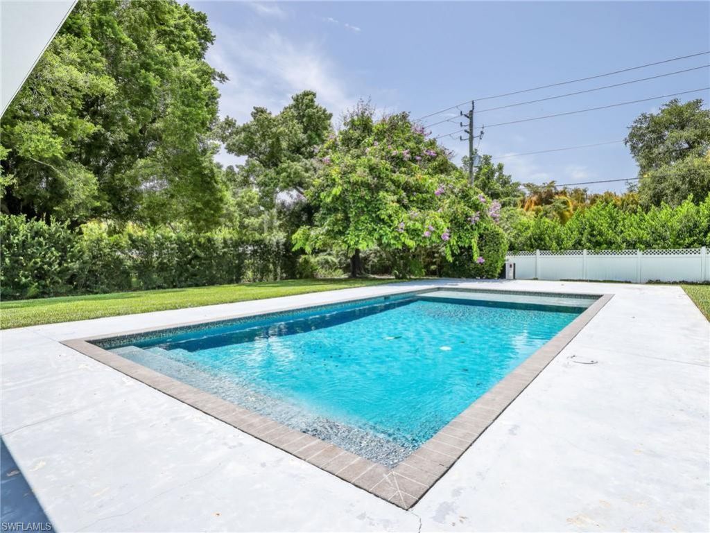 1645 Ardmore Rd , Fort Myers, FL 33901 Photo