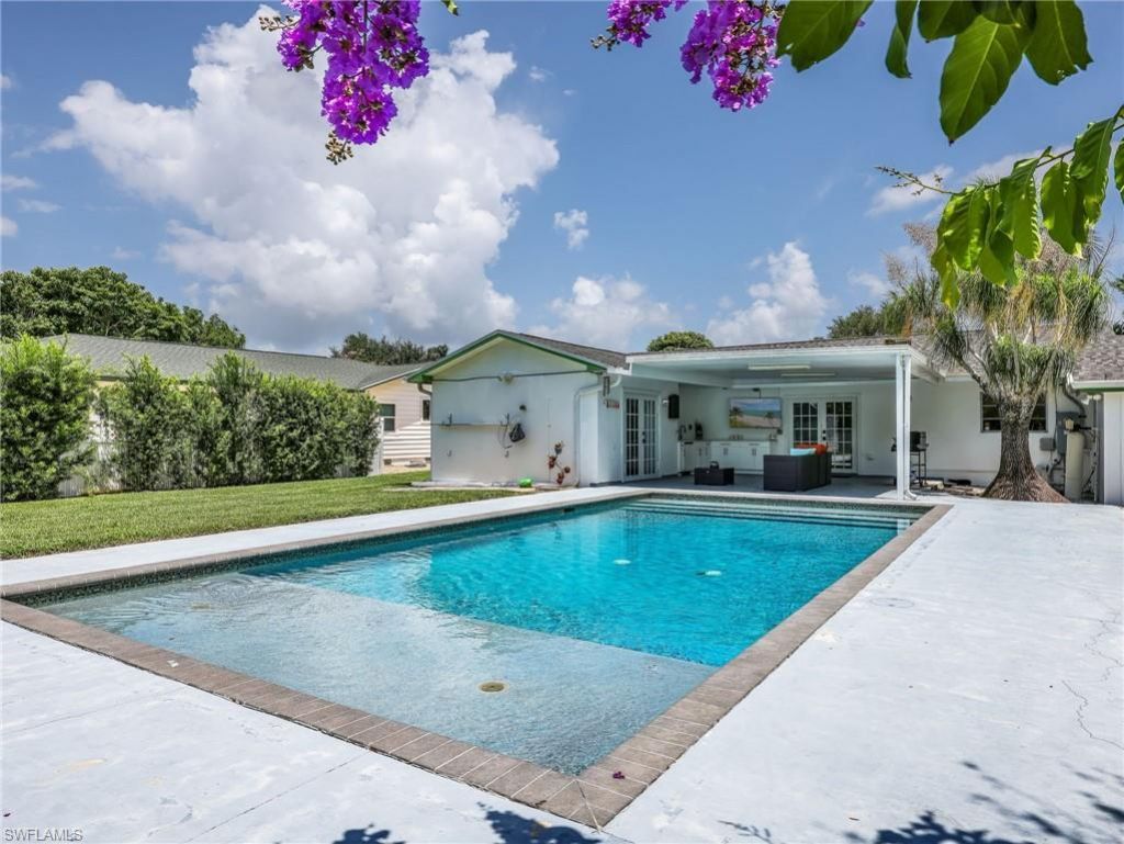 1645 Ardmore Rd , Fort Myers, FL 33901 Photo