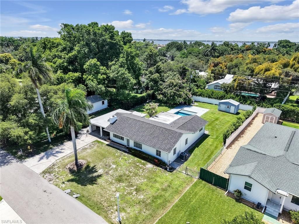 1645 Ardmore Rd , Fort Myers, FL 33901 Photo