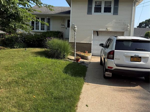 172 N Walnut Street , Massapequa, NY 11758
