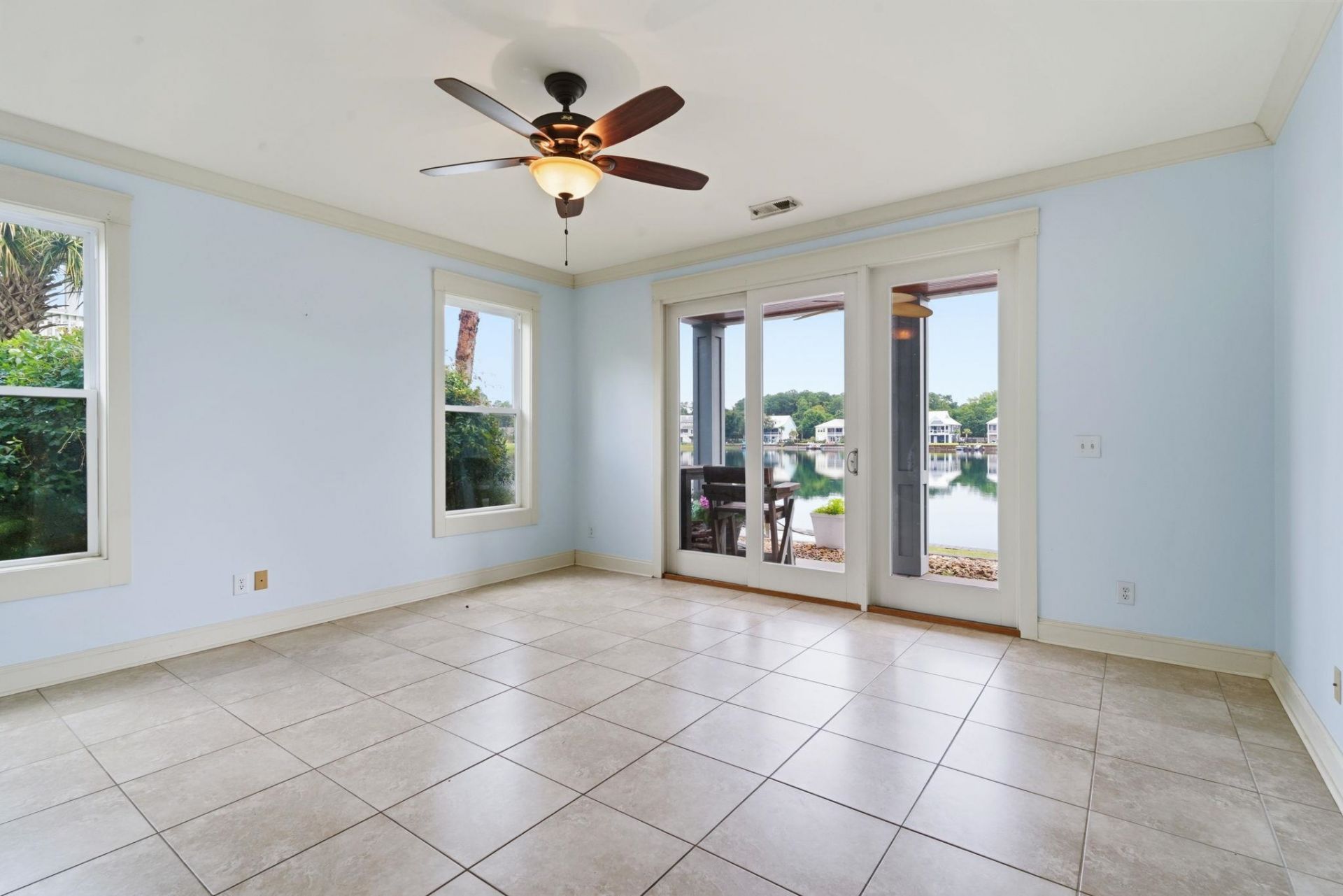 286 Eagle Pass Dr.  Photo 33
