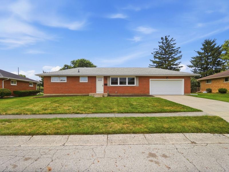 4209 Helena Drive, Springfield, OH 45503 Photo 2