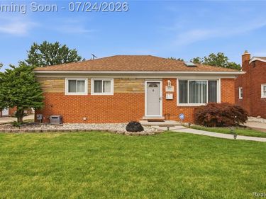 24575 Beck Avenue, Eastpointe, Mi 48021
