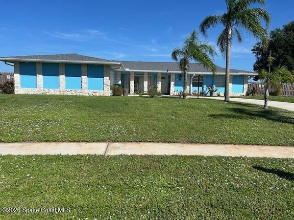 956 Waialae Circle NE , Palm Bay, FL 32905