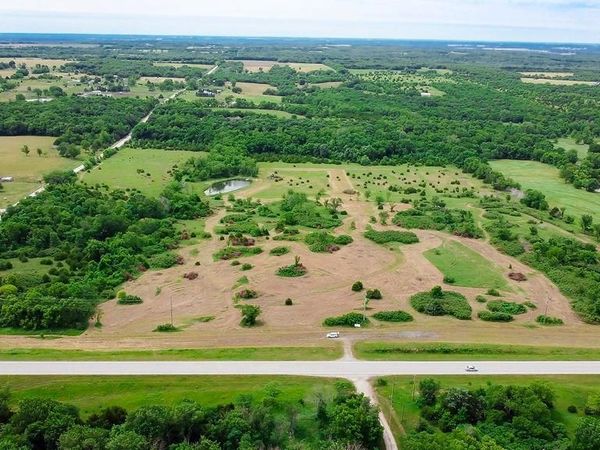 68 Hwy Pleasant Valley Road, Wellsville, KS 66092