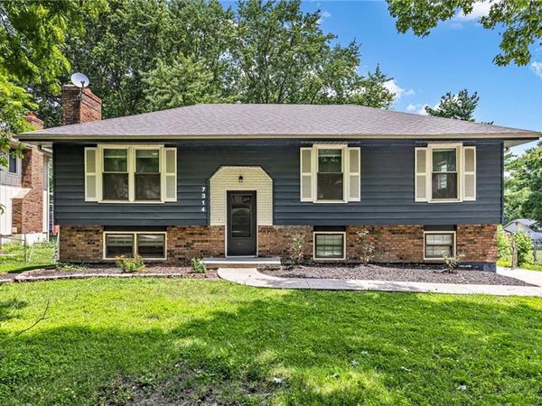 7314 NW 77th Terrace, Kansas City, MO 64152
