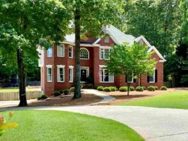 405 Island Cove Drive , Newnan, GA 30263
