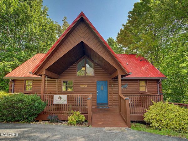 2805 Alexander Place, Pigeon Forge, TN 37863