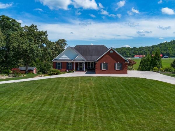 225 W Shore Drive, Rockwood, TN 37854