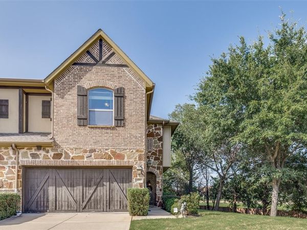 1017 Brook Hollow Drive, Euless, TX 76039