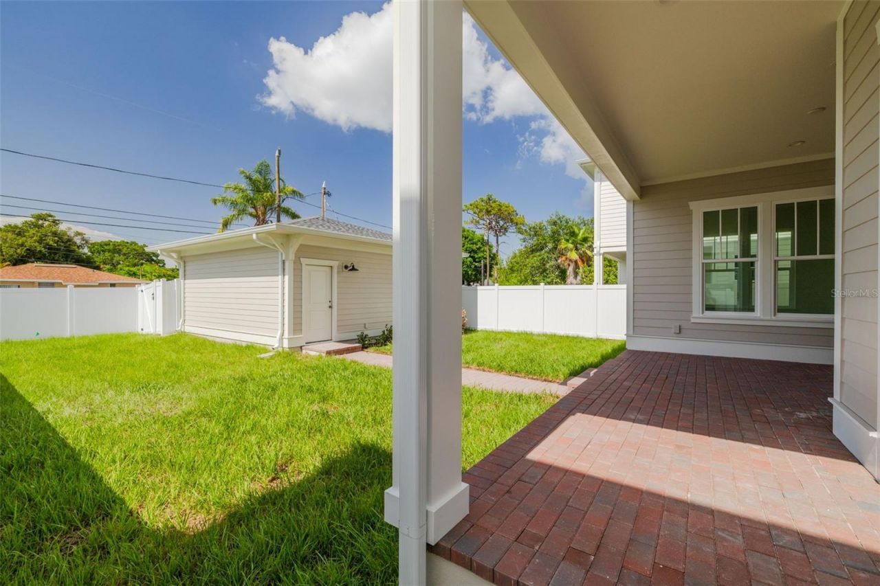 455 47th Avenue N, Saint Petersburg, FL 33703 Photo