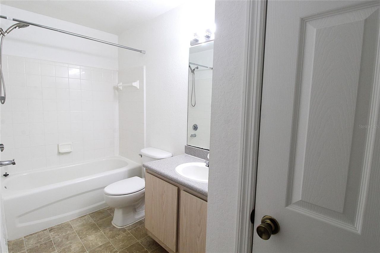 8905 Manor Loop , Unit 107, Bradenton, FL 34202 Photo