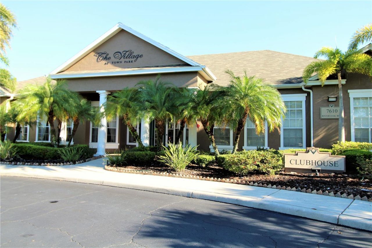 8905 Manor Loop , Unit 107, Bradenton, FL 34202 Photo