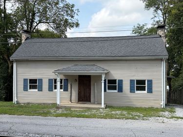 212 W Main Street, Midway, KY 40347