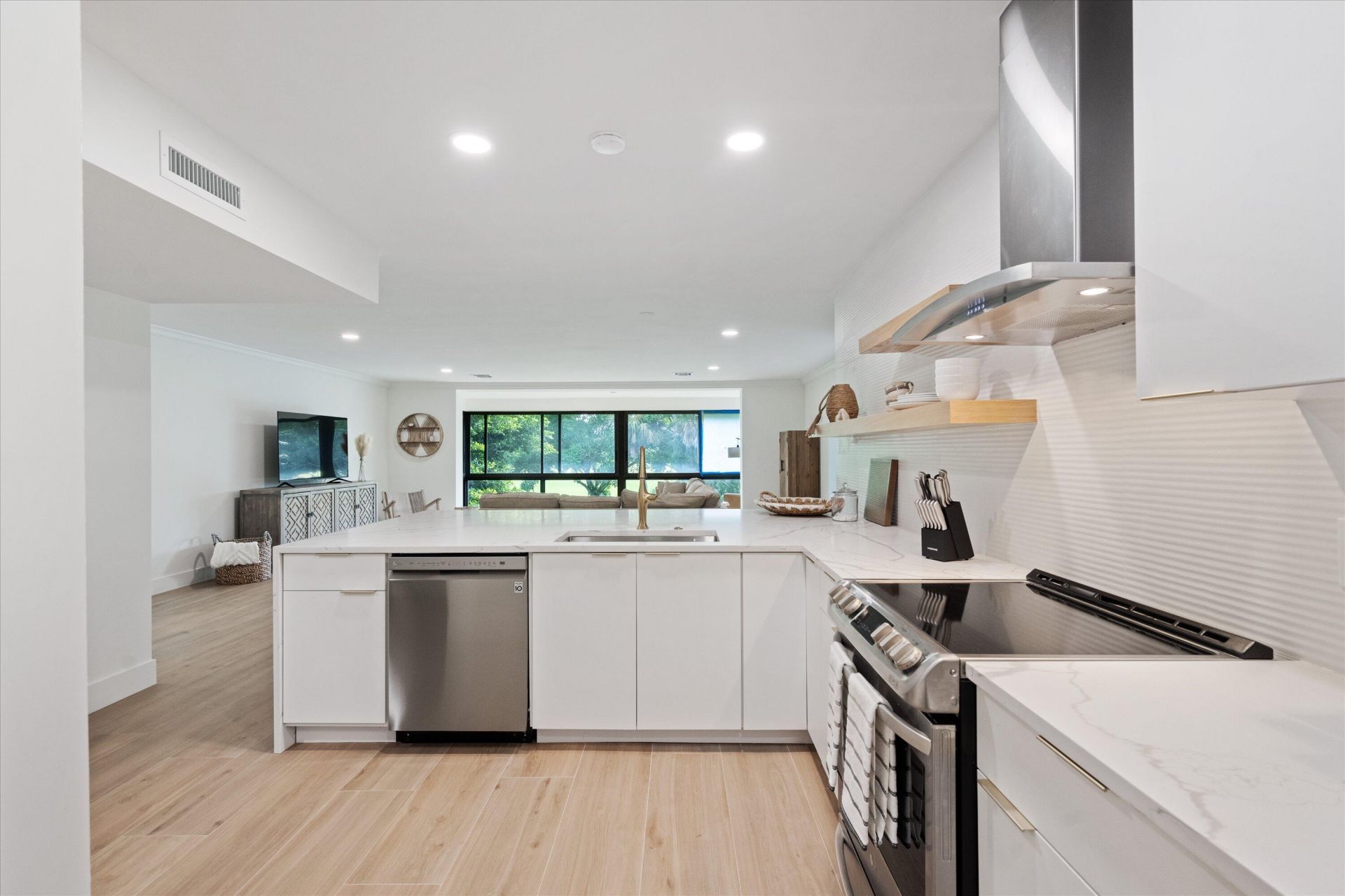 2810 Polo Island Drive, Unit C203, Wellington, FL 33414 Photo