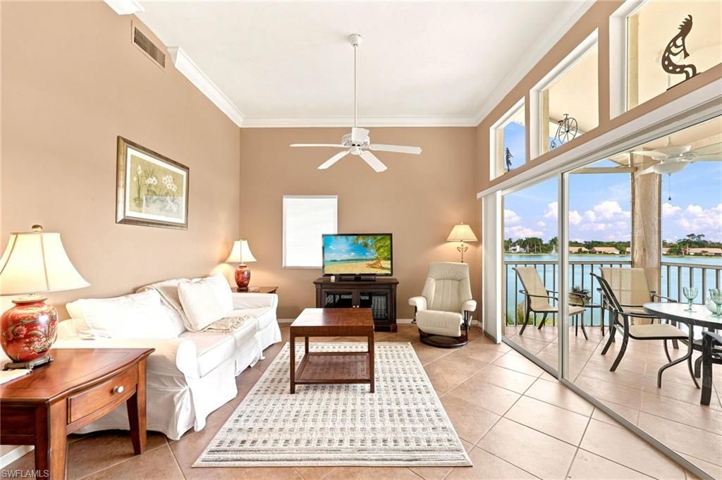 2671 Citrus Lake Dr, Unit E306, Naples, FL 34109 Photo