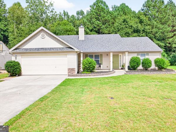 1429 Silvergate Way, Winder, GA 30680