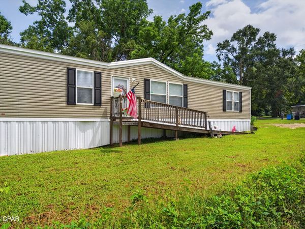 103 Stewart Street , Bonifay, FL 32425