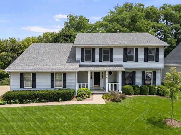 4563 Amber Court , Bettendorf, IA 52722