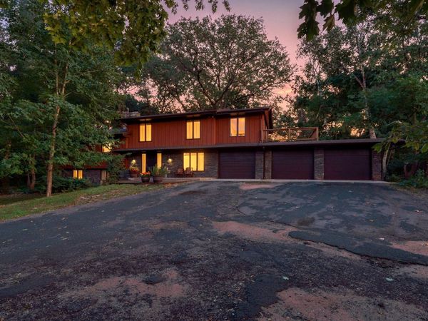 34 N Oaks Road, North Oaks, MN 55127