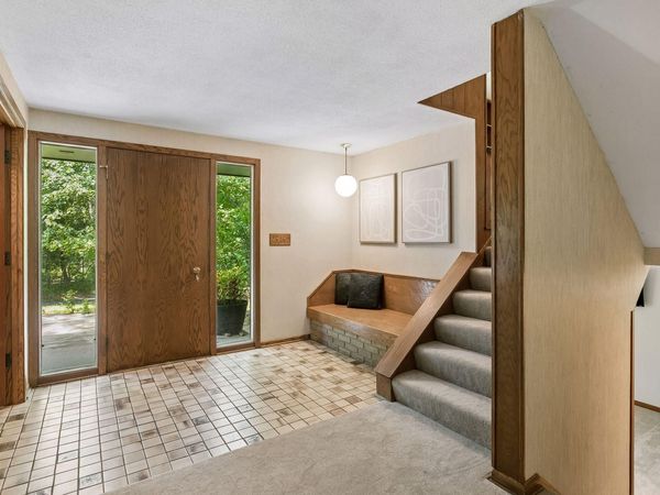 34 N Oaks Road, North Oaks, MN 55127
