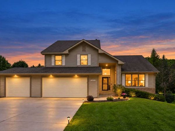 14335 48th Avenue N, Plymouth, MN 55446