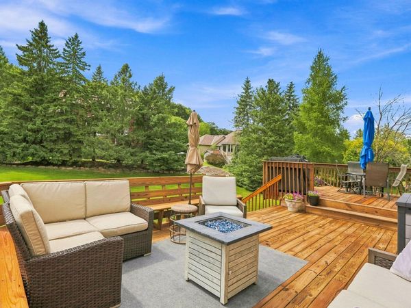14335 48th Avenue N, Plymouth, MN 55446