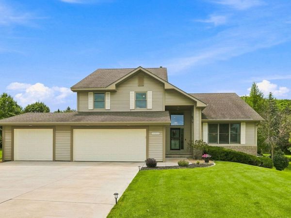 14335 48th Avenue N, Plymouth, MN 55446