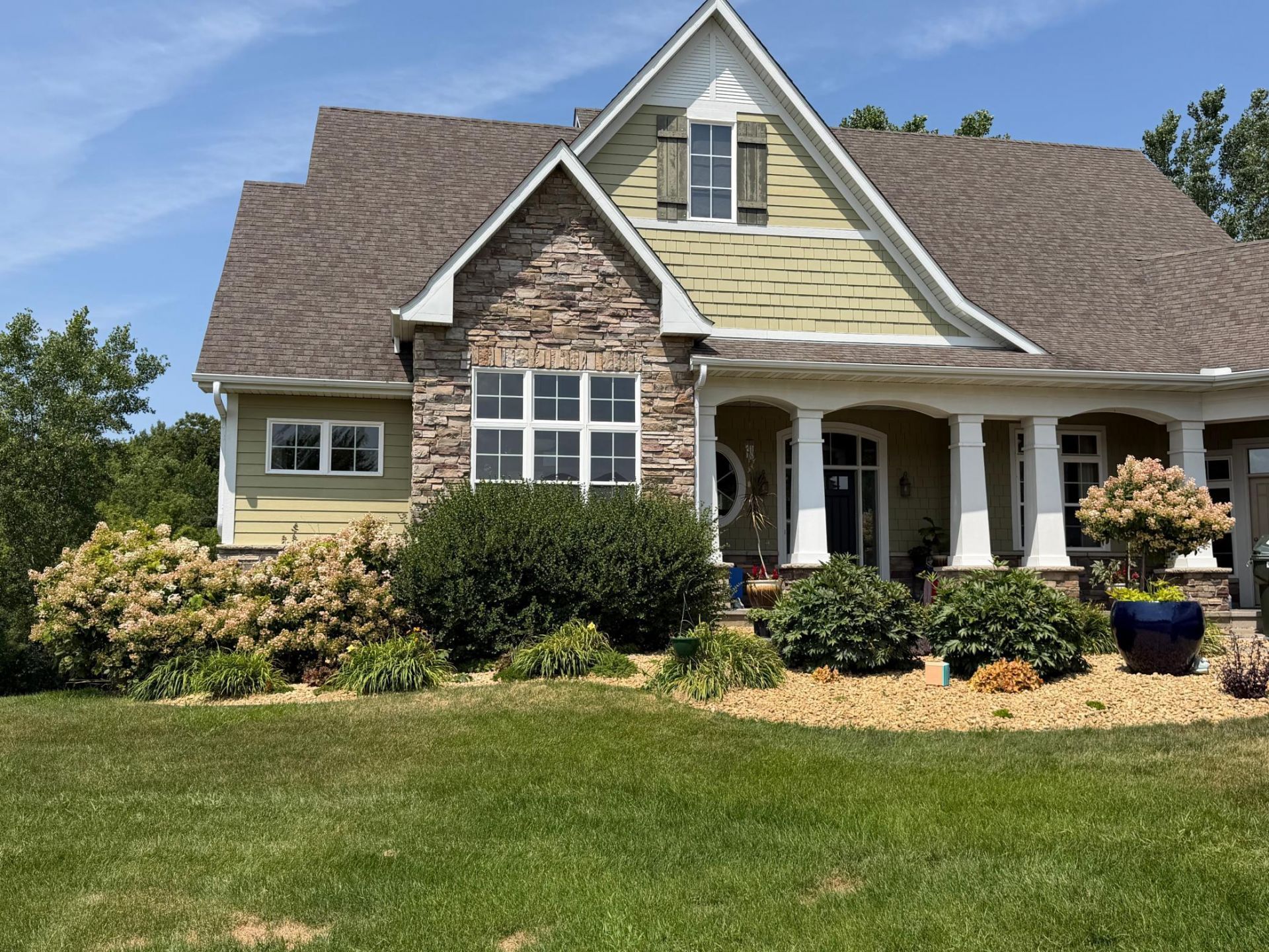 1889 86th Court E, Inver Grove Heights, MN 55077