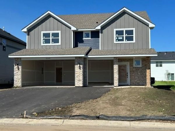 18349 Gladiator Drive, Lakeville, MN 55044