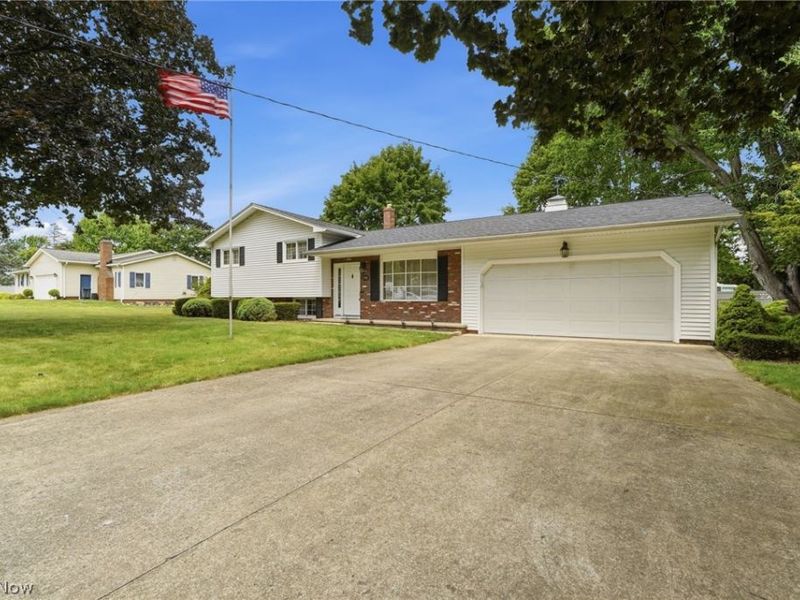 110 Hemlock Court, Painesville Township, OH 44077 Photo 4