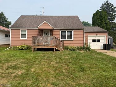 54 16th Street SE, Massillon, OH 44646