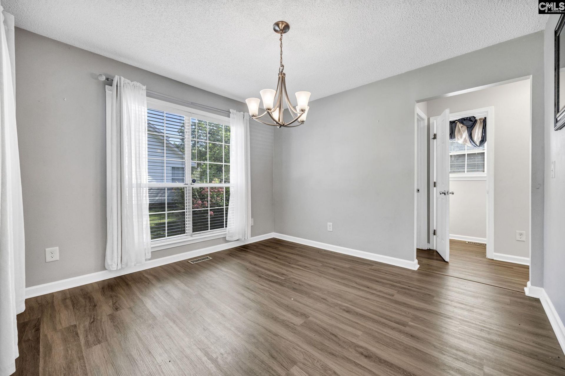 14 Red Cedar Drive  Photo 7
