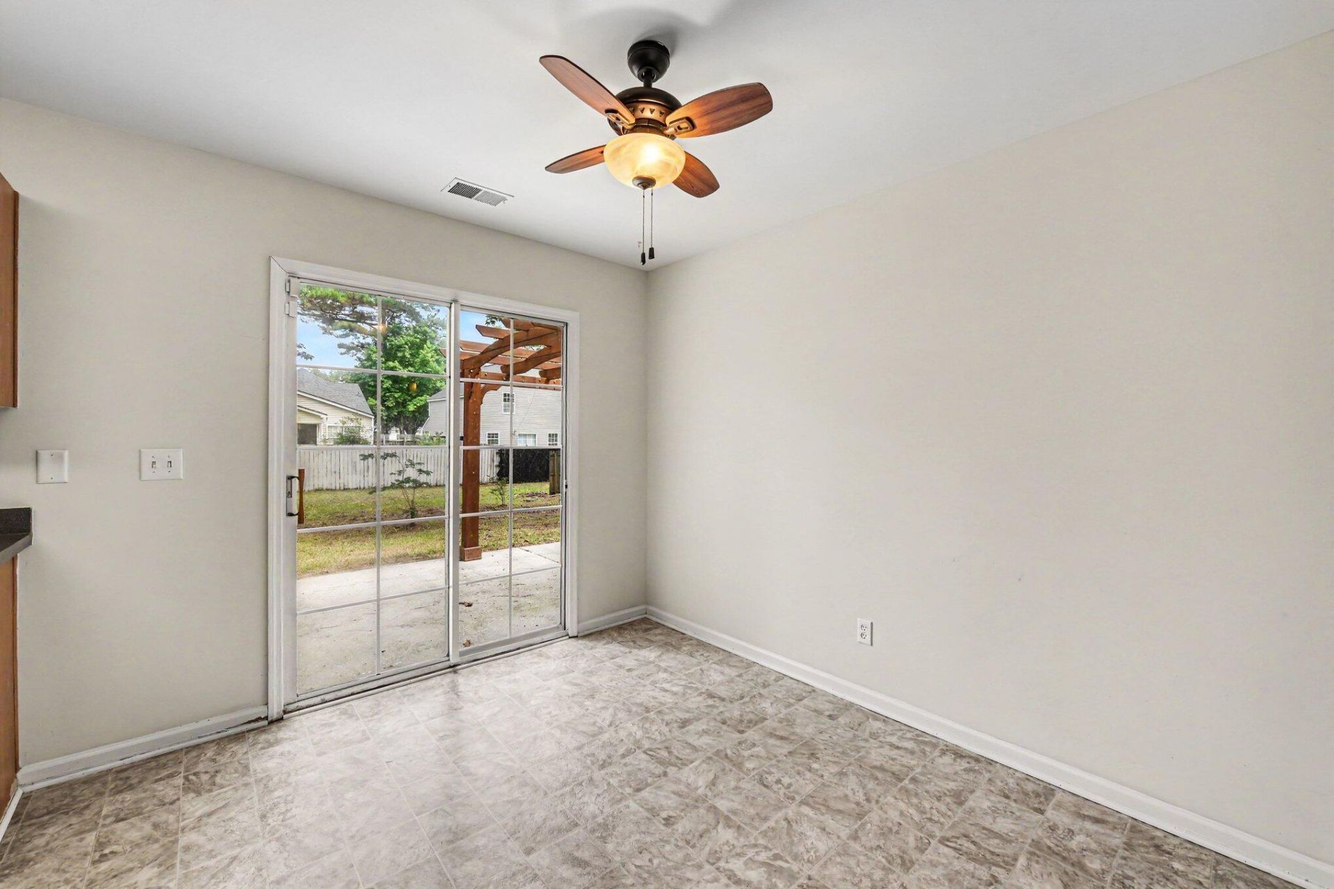 4861 Hearthside Drive Photo 4