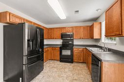 4861 Hearthside Drive photo 4
