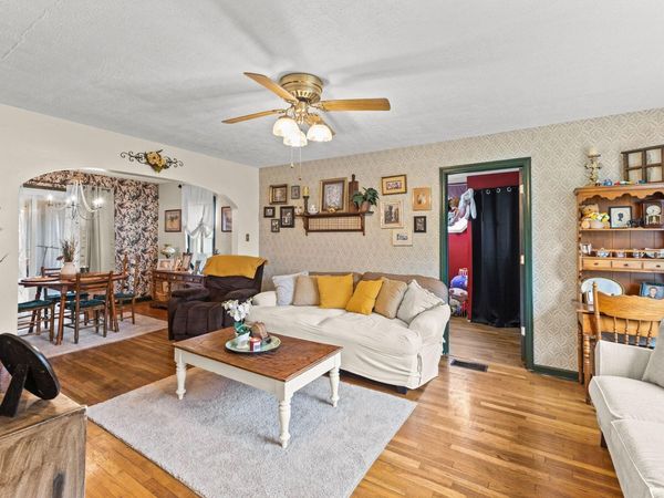 810 Lincoln Drive , Washington Court House, OH 43160