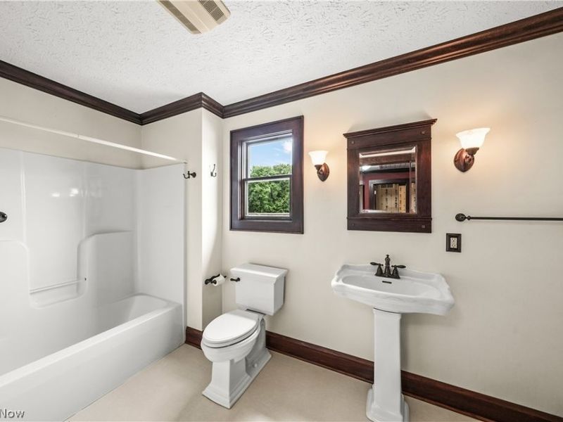 2474 Buckeye Boulevard, Ravenna, OH 44266 Photo 28
