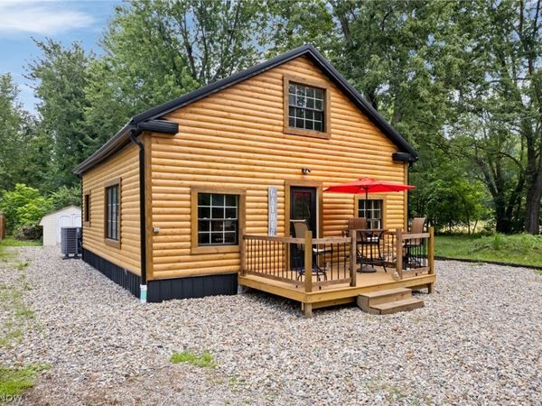 1499 Beachview Drive , Lake Milton, OH 44429