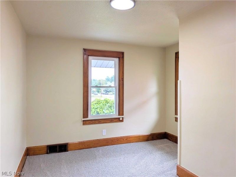 345 Wabash Avenue S, Brewster, OH 44613 Photo 18