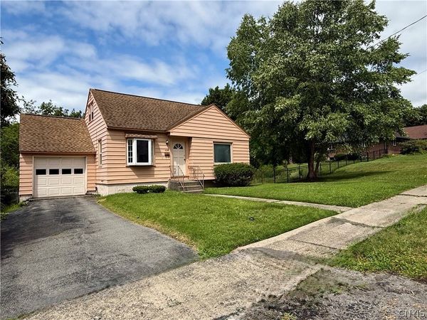 428 Buckingham Ave , Syracuse, NY 13210