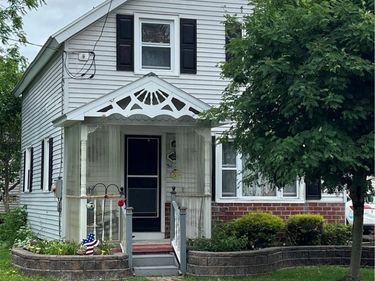 187 Woodward Avenue , Springville, NY 14141