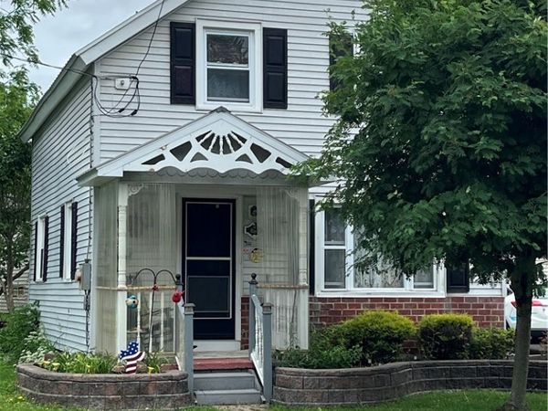 187 Woodward Avenue , Springville, NY 14141