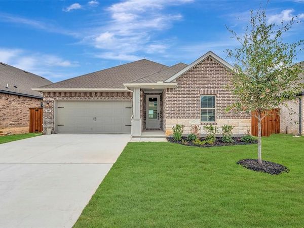 143 Summer Rain Way, Newark, TX 76071