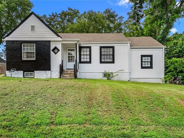 6804 Raytown Road, Kansas City, MO 64133