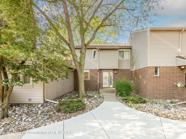 906 Montevideo Drive, Lansing, MI 48917