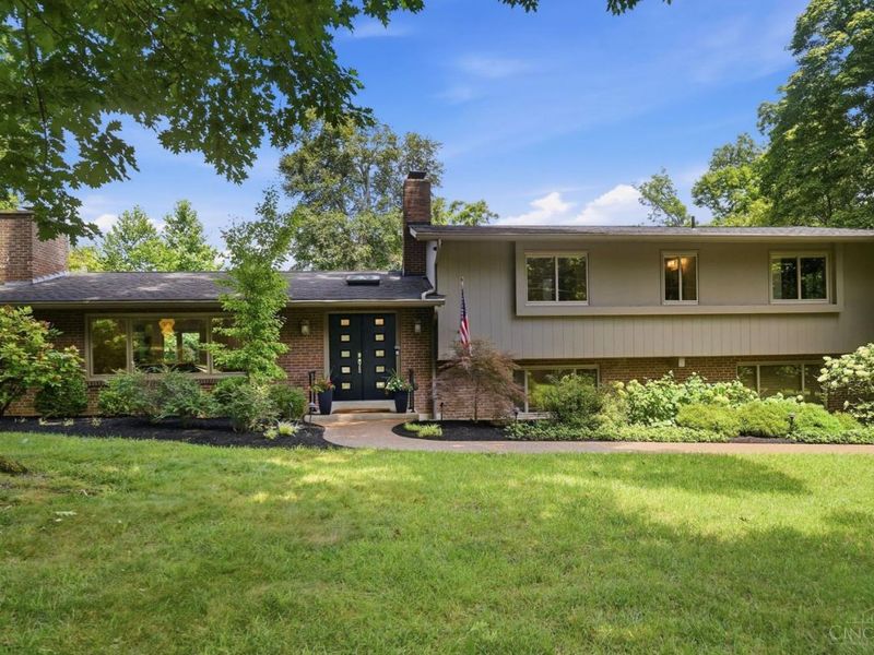 2936 Saddleback Drive, Anderson Twp, OH 45244 Photo 2